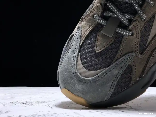 Boost 700 Yeezy Geode Adidas v2 EG6860 0515